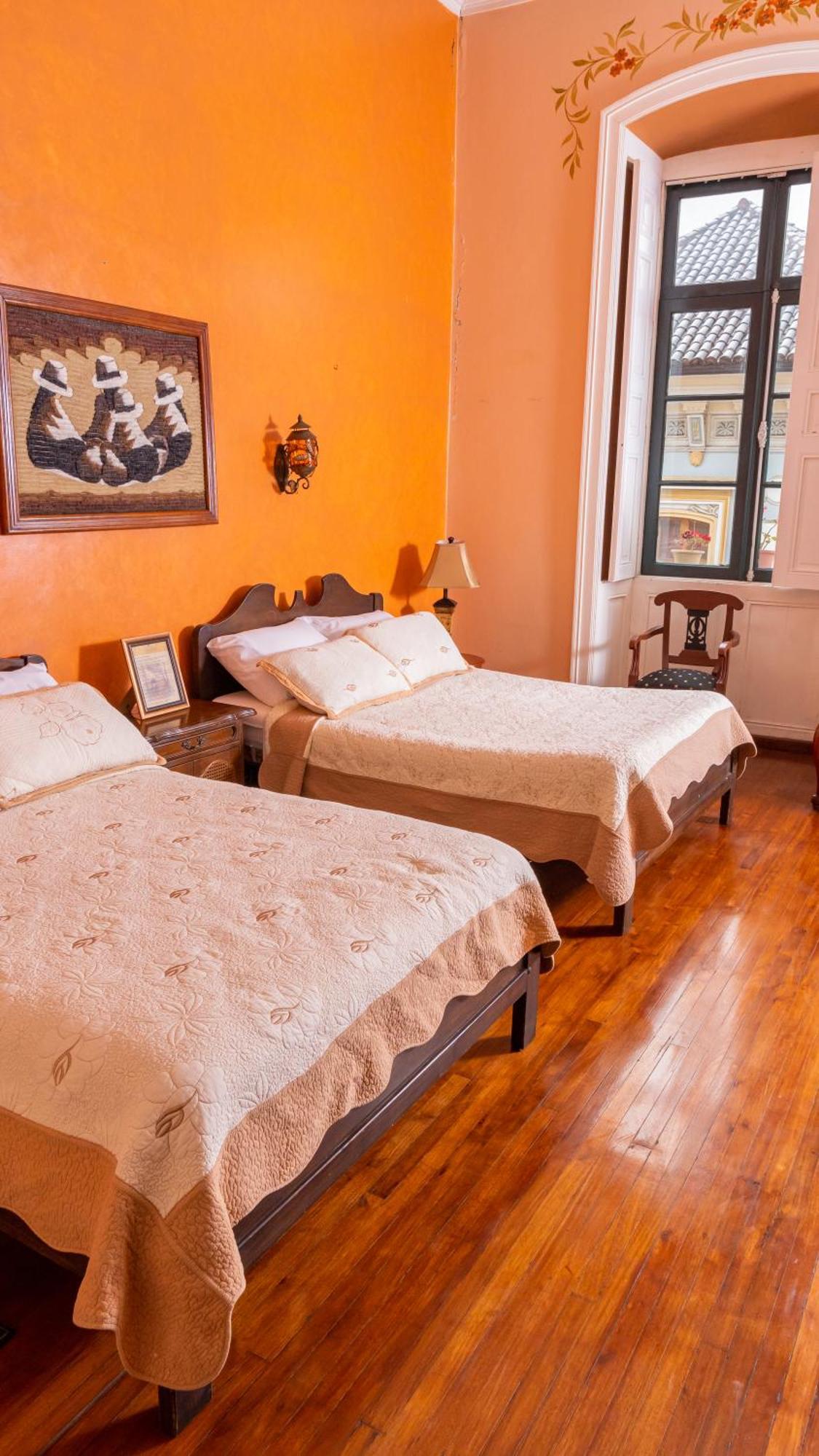 Отель Casa Colonial Кито Экстерьер фото